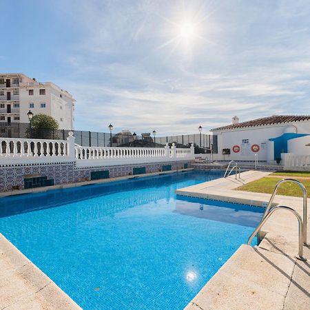 1 Bedroom In Verano Azul, Free Wi-Fi Nerja Luaran gambar