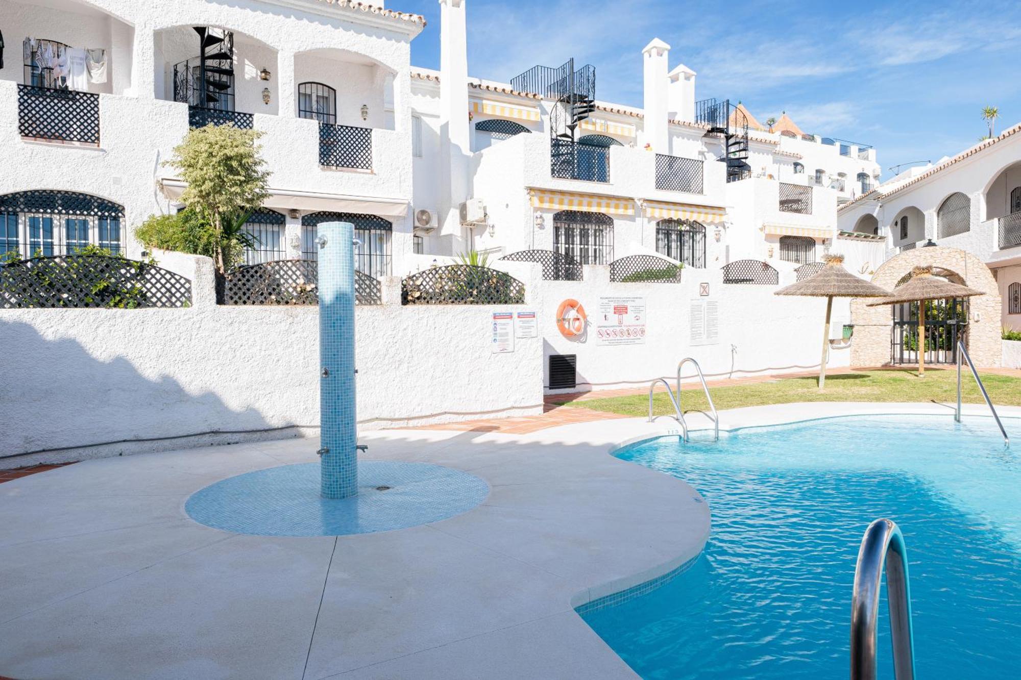 1 Bedroom In Verano Azul, Free Wi-Fi Nerja Luaran gambar